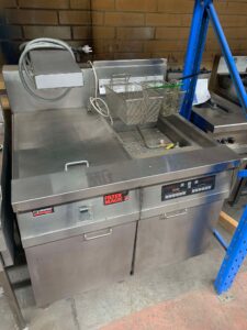 FRYMASTER FRYER AND WARMER